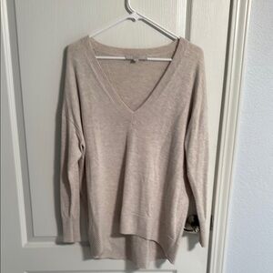 Like New! Loft Women's Tunic Beige V-Neck Sweater - XS